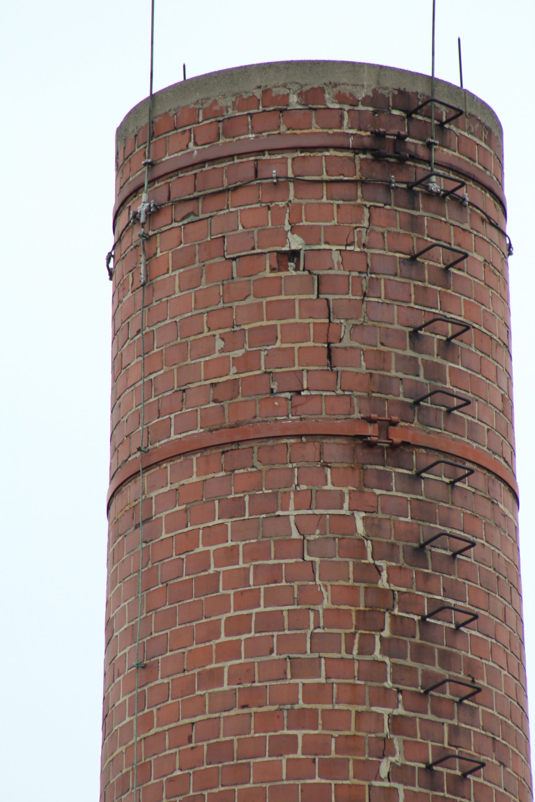 Cracking Chimney