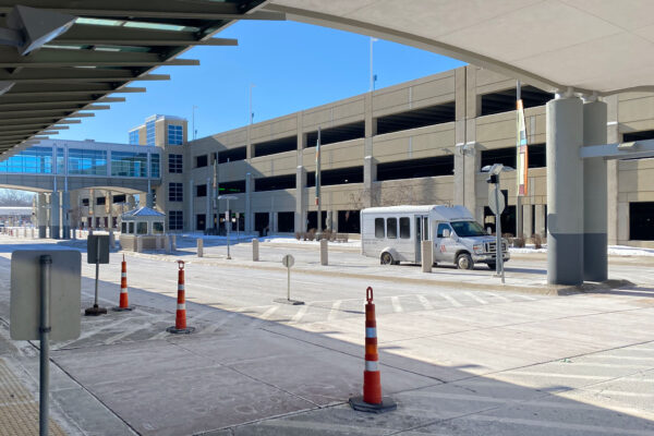 dane county airport curb